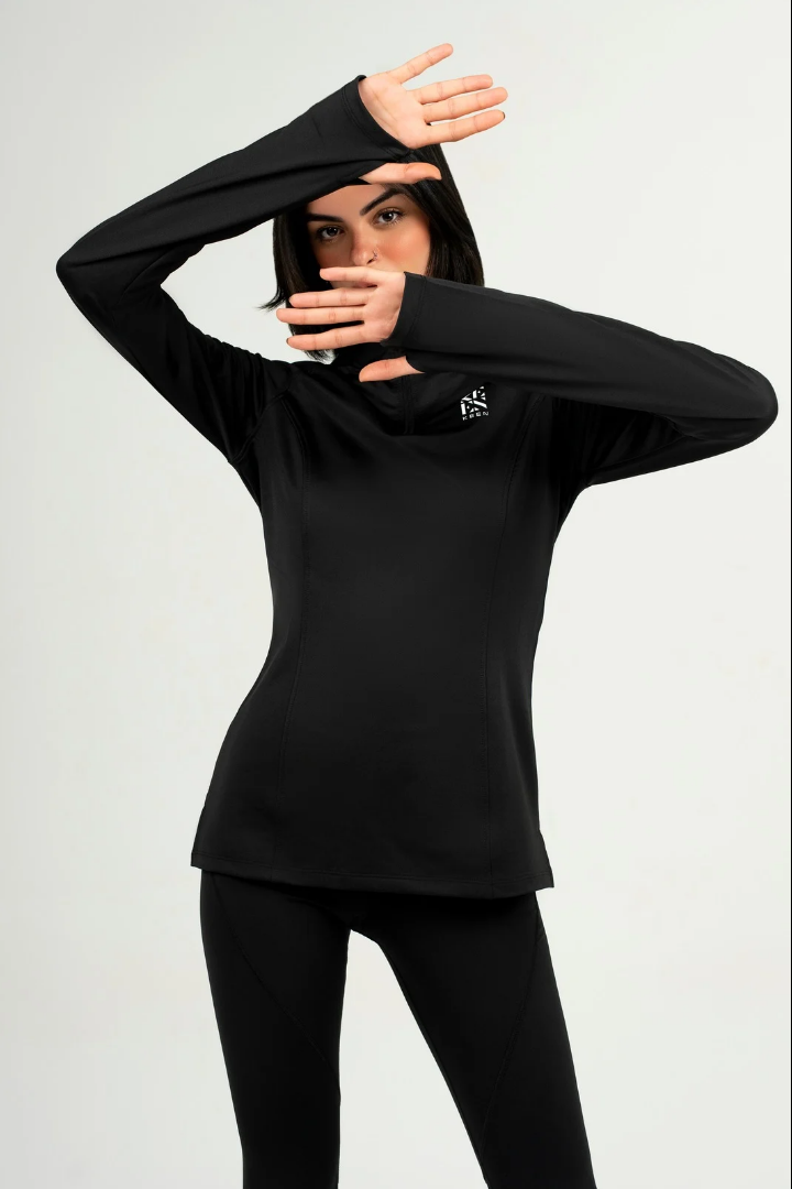 Half zip thumb hole long sleeve